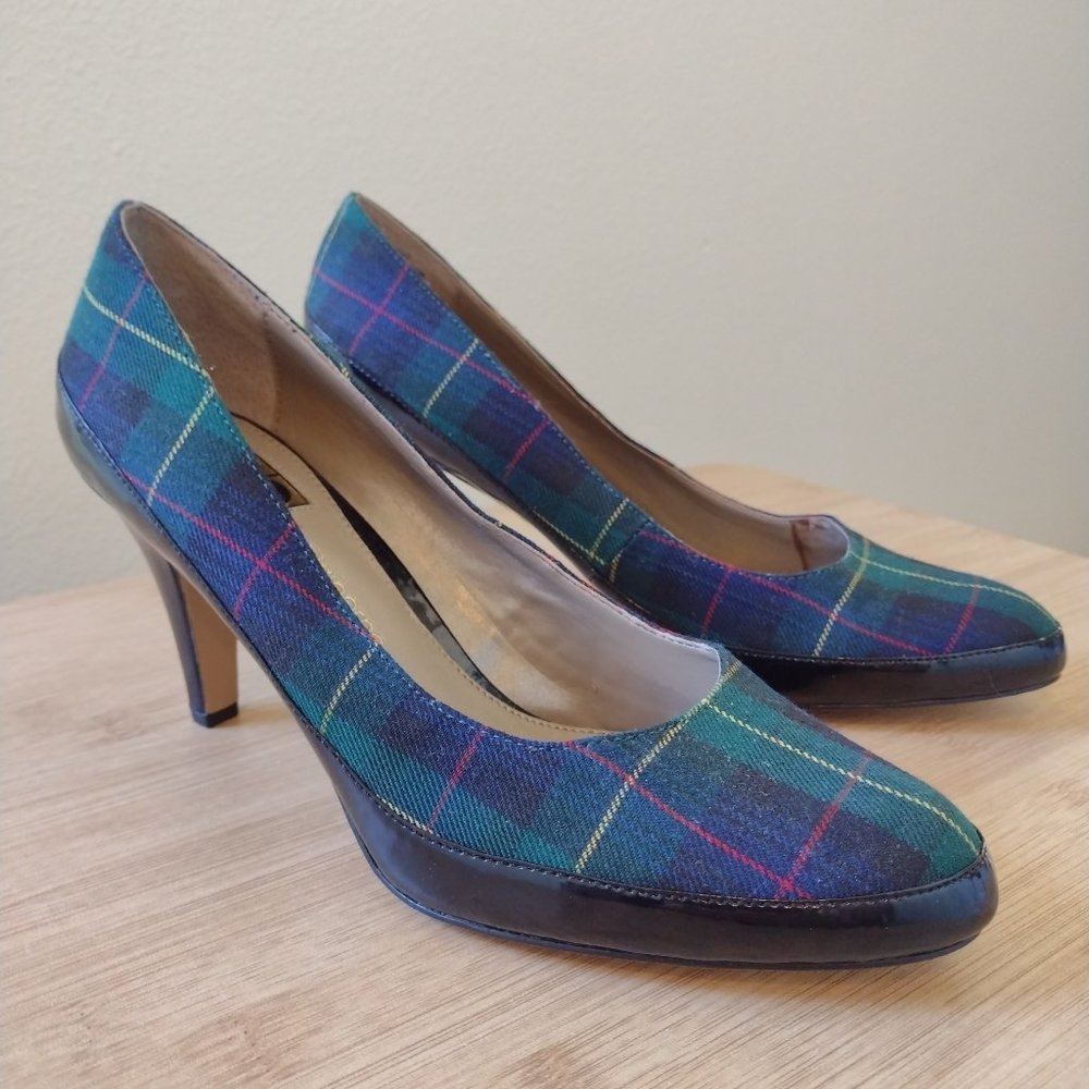 Liz Claiborne Plaid Heel